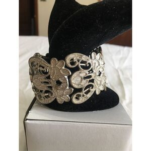 Vintage Filigree Silver Tone Stretch Fit Bracelet